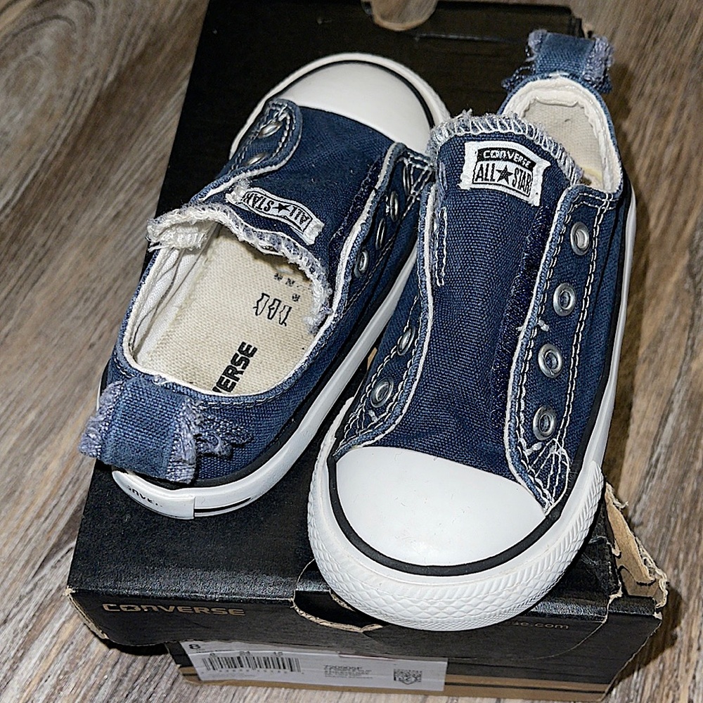 💙 CONVERSE - w/ Velcro